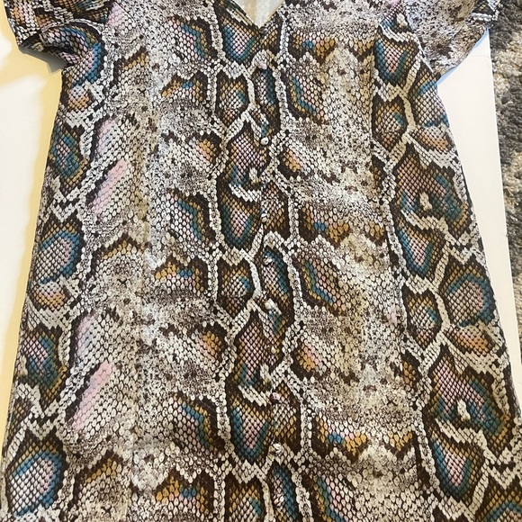 Buddy Love Dresses & Skirts - Buddy love print mini dress